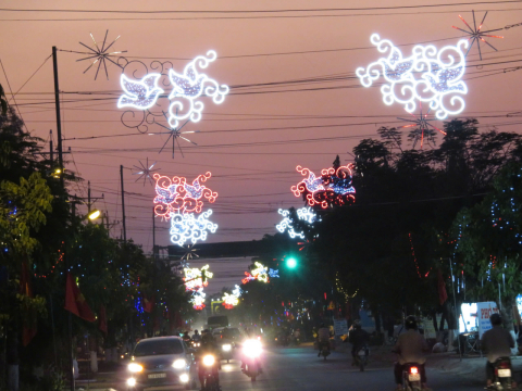 Làm Đường Hoa Tết